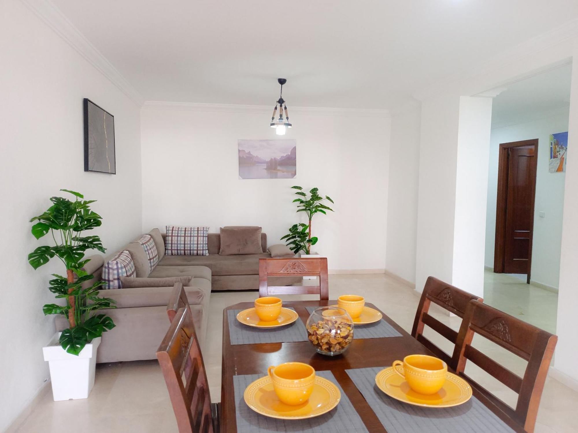 Amazing Appartement " Avec Climatisation " Au Centre Ville En Face Hilton & Gare Train De Tgv De Tanger 2N タンジェ エクステリア 写真