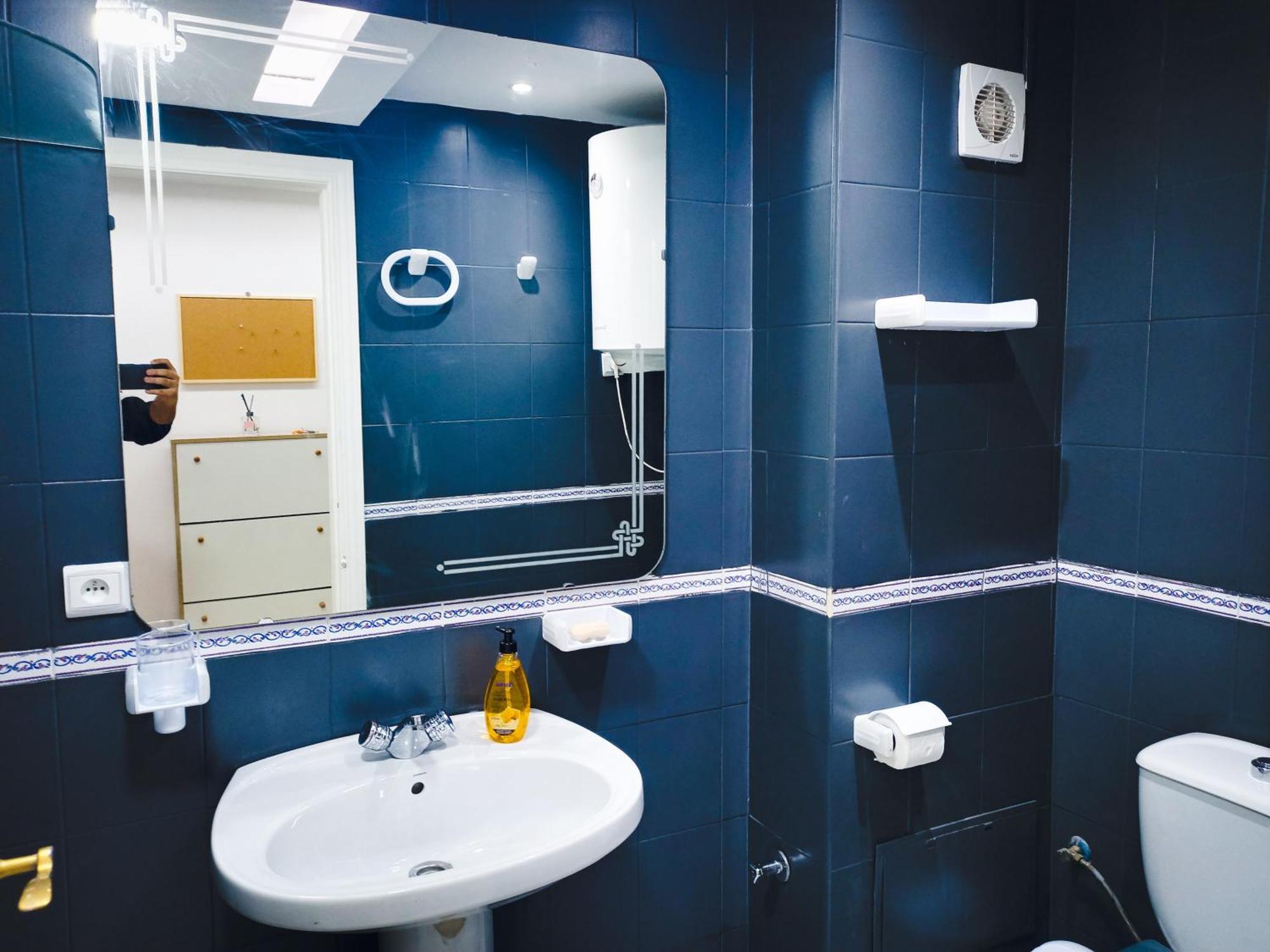 Amazing Appartement " Avec Climatisation " Au Centre Ville En Face Hilton & Gare Train De Tgv De Tanger 2N タンジェ エクステリア 写真